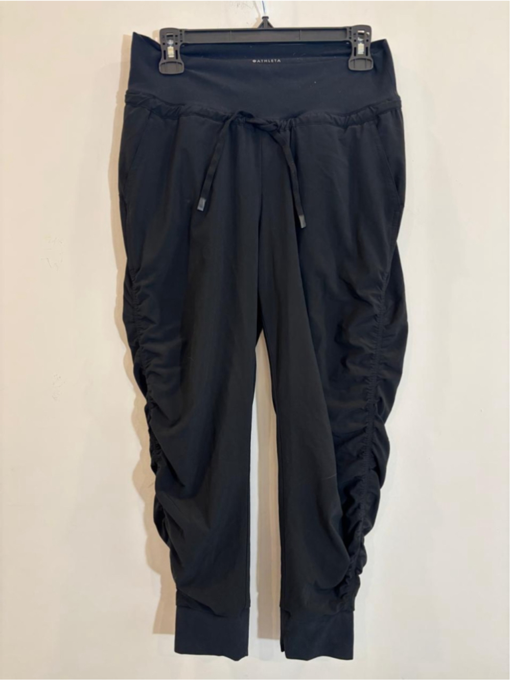 Women's Athleta Attitude Lined Jogger Pants Black Size 4P #C90